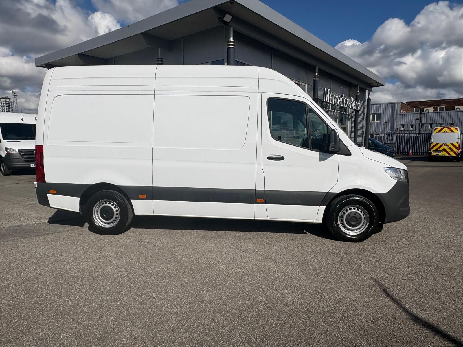 Mercedes-Benz Sprinter